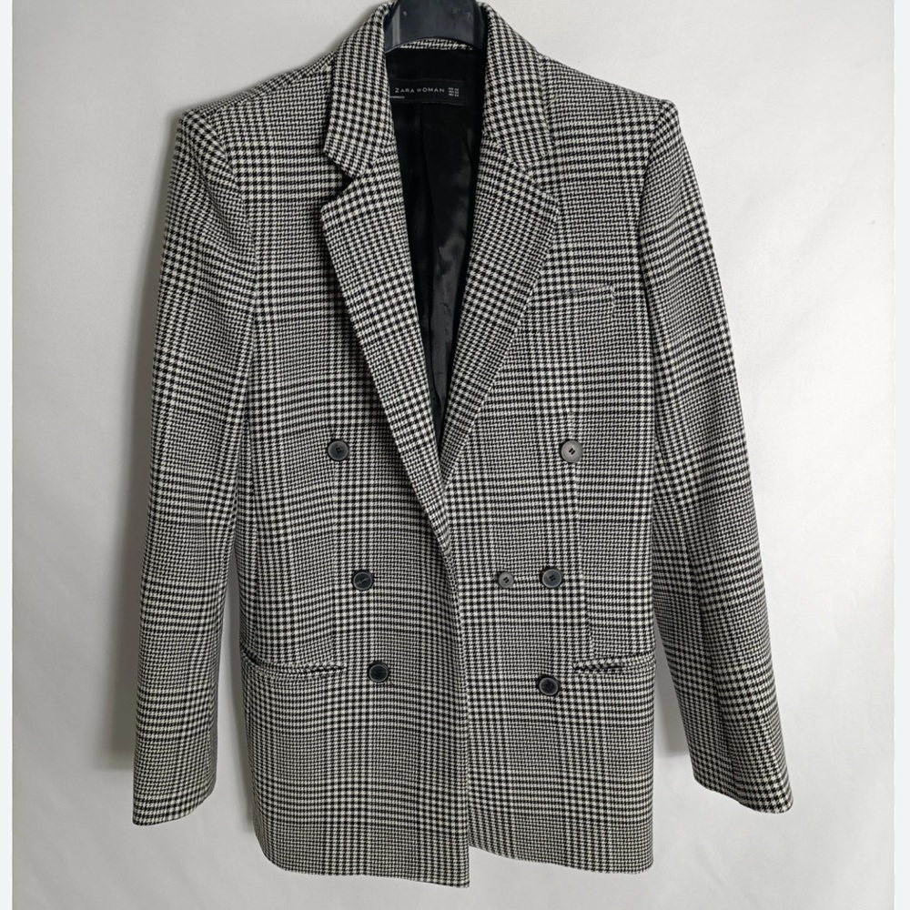 ZARA | houndstooth blazer